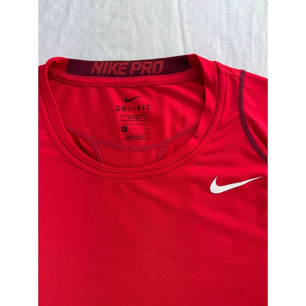 Nike Pro Dri Fit Fitted T Shirt Red Mens XL Short Sleeve Athletic‎ Gym - Picture 2 of 16